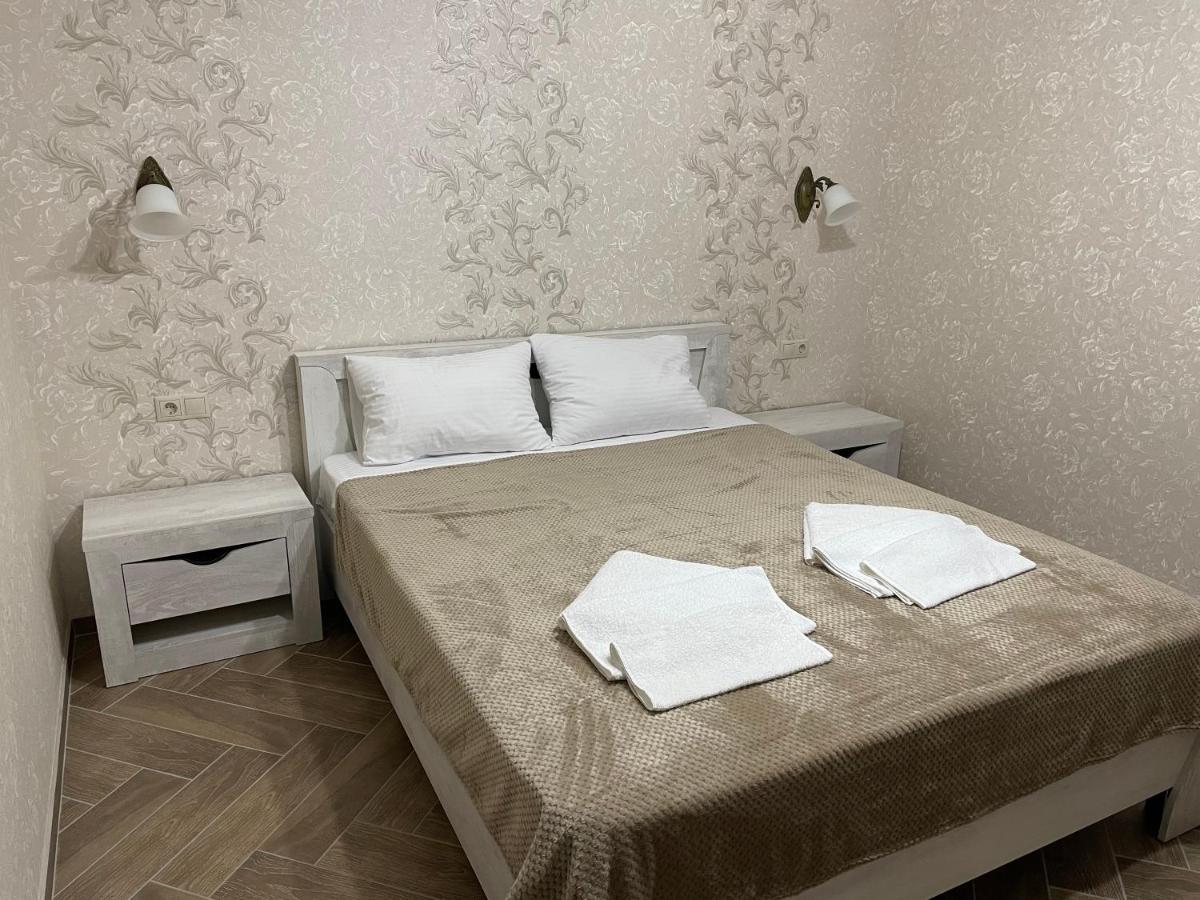 Hotel Black Sea Сухум Экстерьер фото
